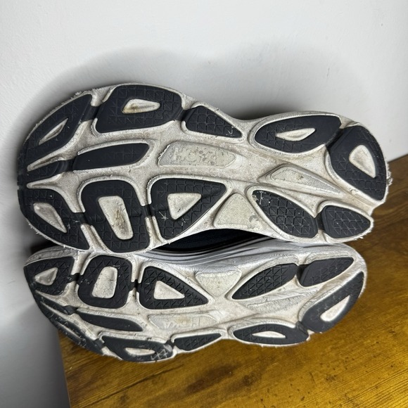 Hoka One One Bondi 8 Running Shoes Men's Size 11 D Black White - Picture 5 of 7